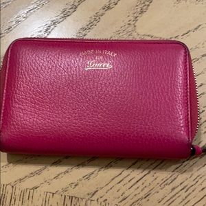 Gucci wallet